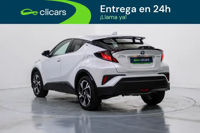 Toyota C-HR view 9