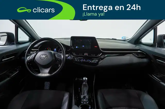 Toyota C-HR view 13
