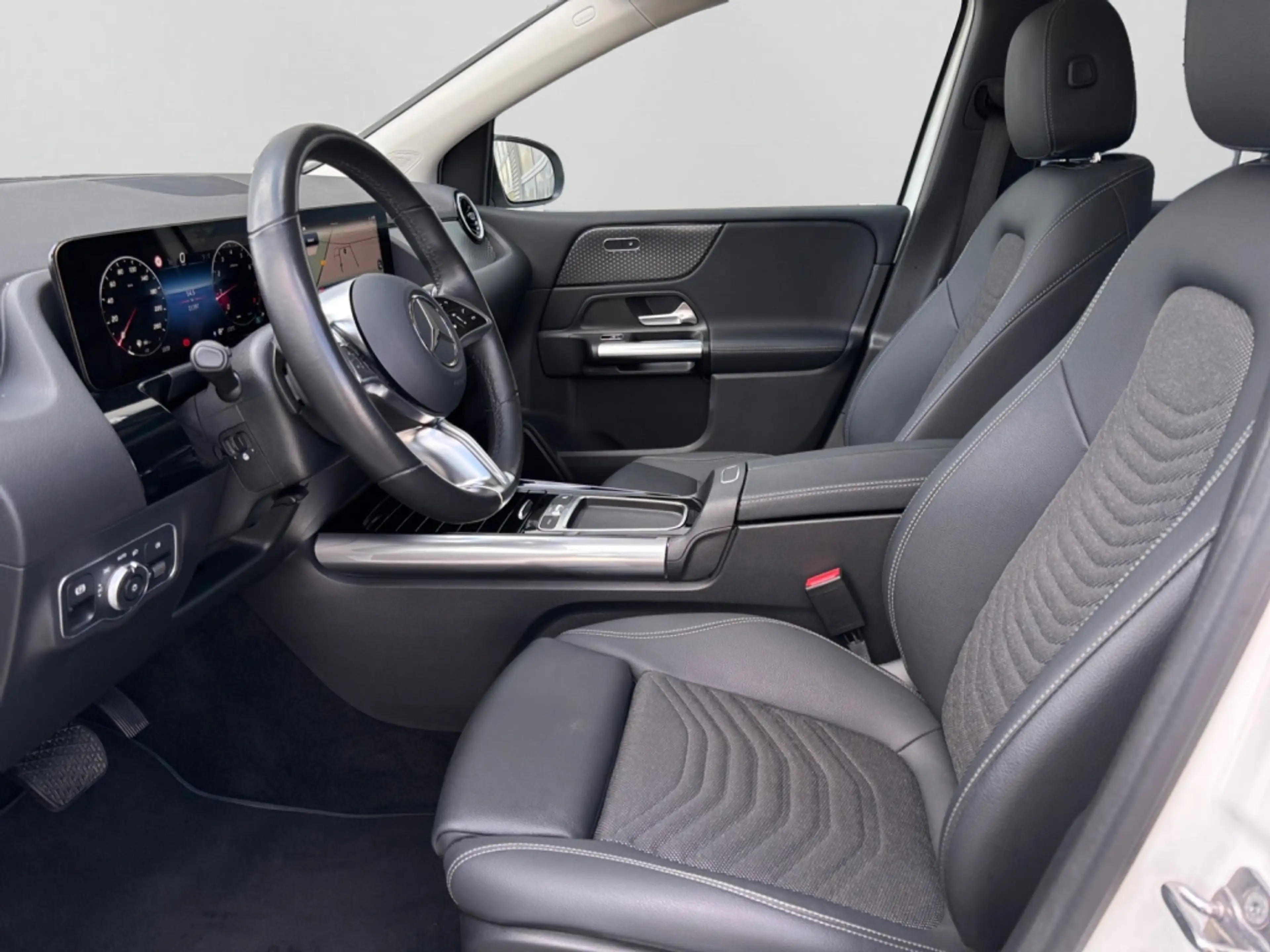 Mercedes-Benz B 200 PROGRESSIVE|MBUX|SHZ|AHK|KAM|KEYL|LED|PANO — photo 6