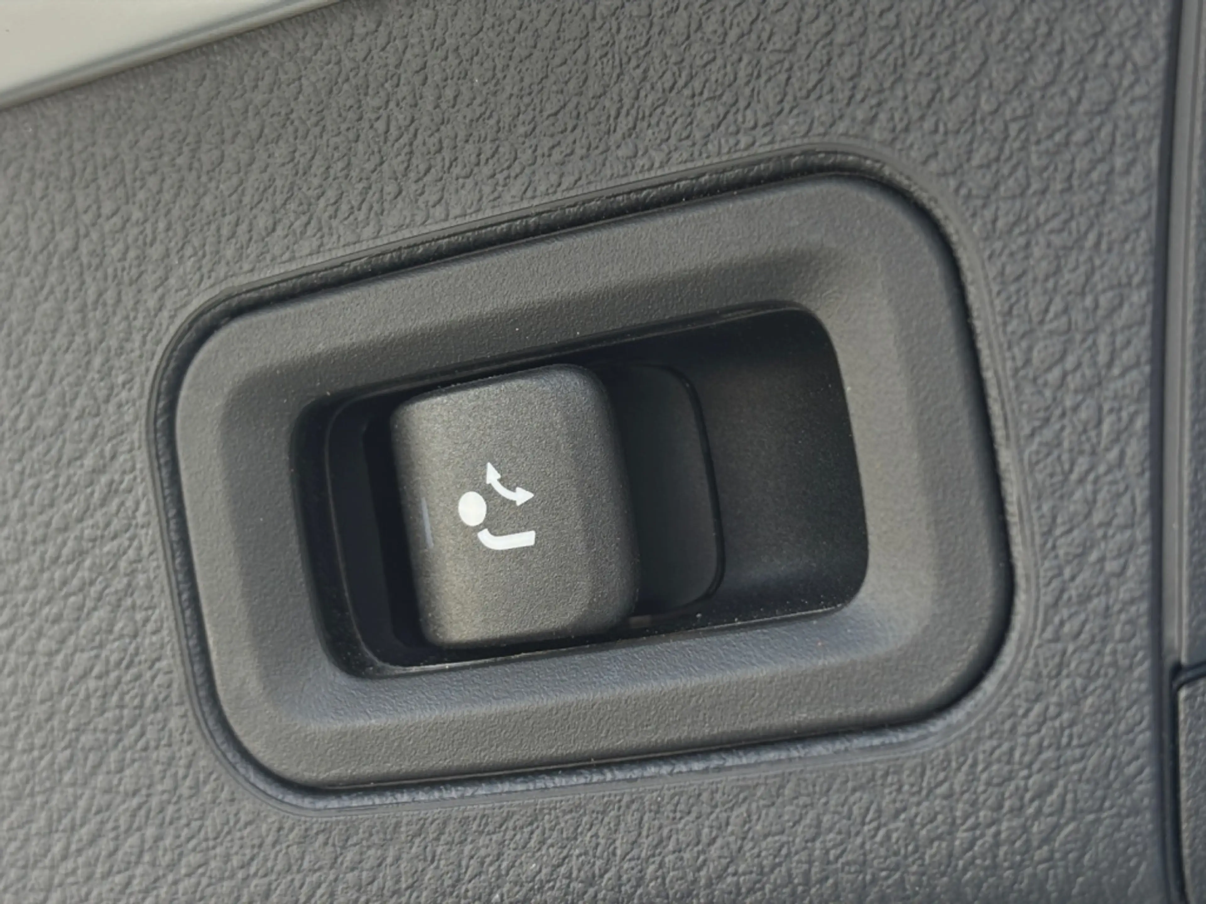 Mercedes-Benz B 200 PROGRESSIVE|MBUX|SHZ|AHK|KAM|KEYL|LED|PANO — photo 15