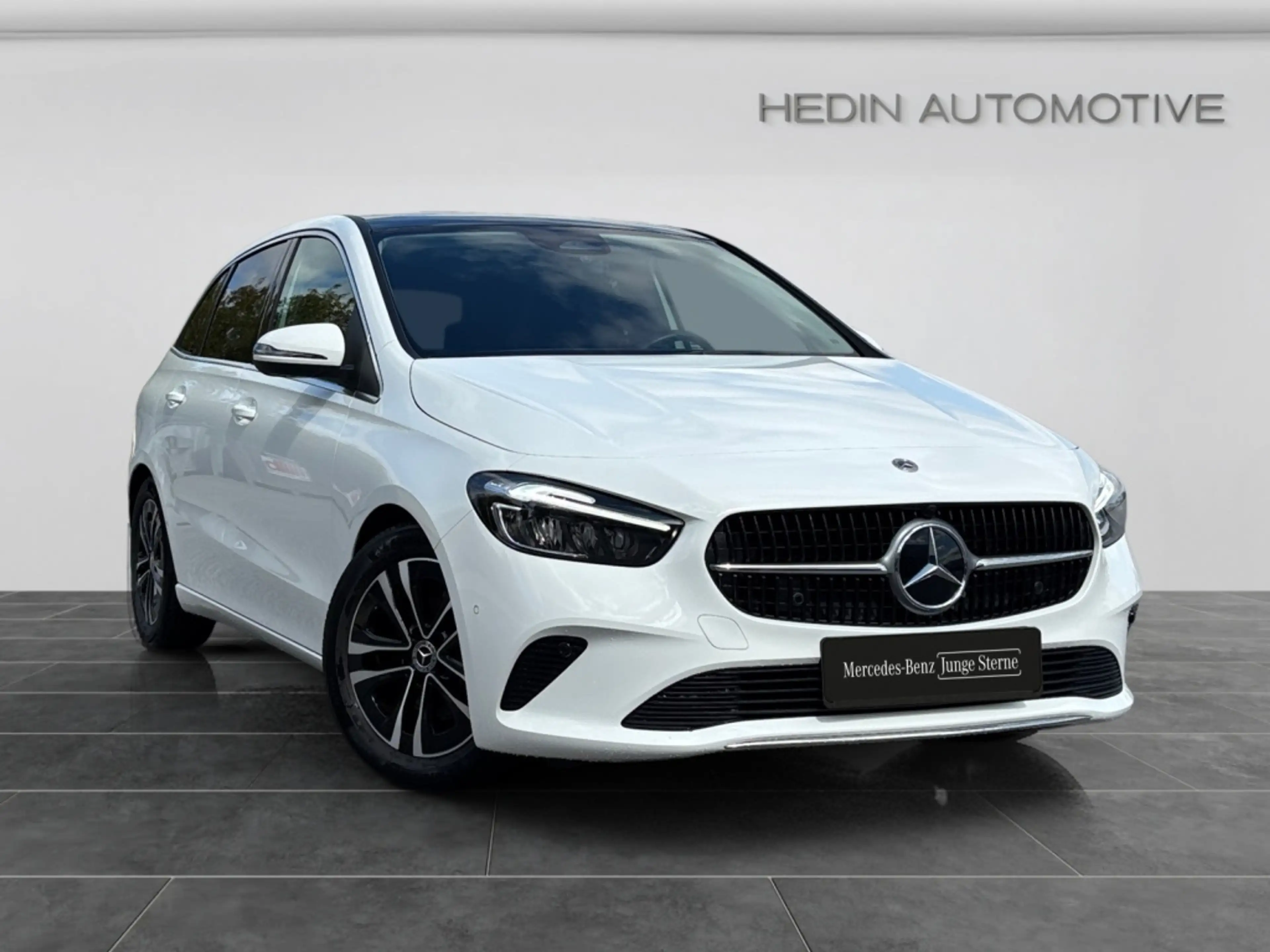 Mercedes-Benz B 200 PROGRESSIVE|MBUX|SHZ|AHK|KAM|KEYL|LED|PANO — photo 4
