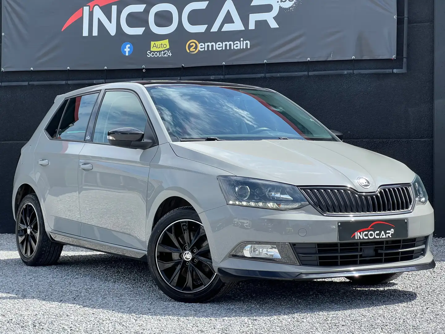 Skoda Fabia 1.2TSI Monte Carlo DSG *1er Proprietaire/Garantie* Gris - 1