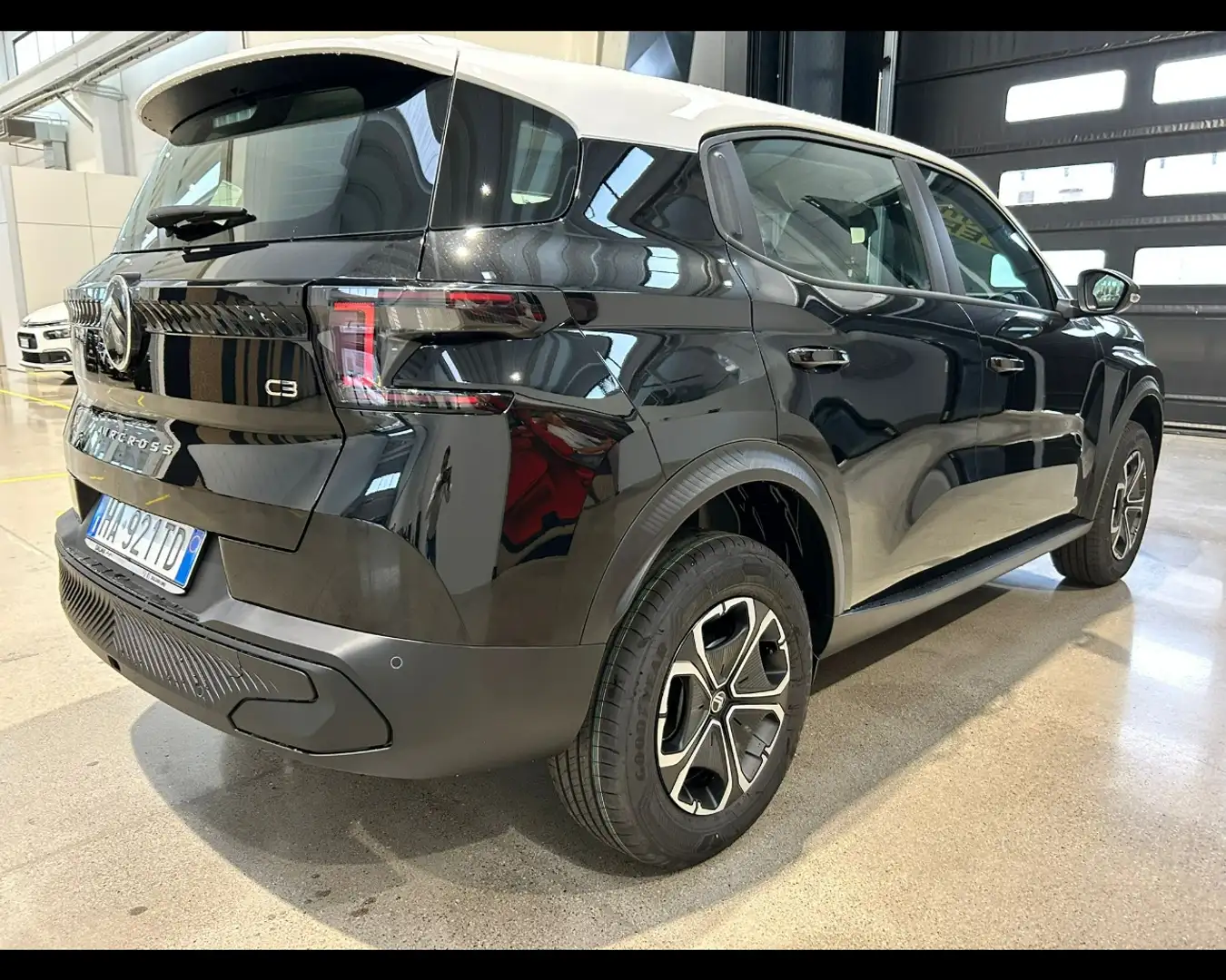 Citroen C3 Aircross 1.2 Puretech Turbo You Schwarz - 2