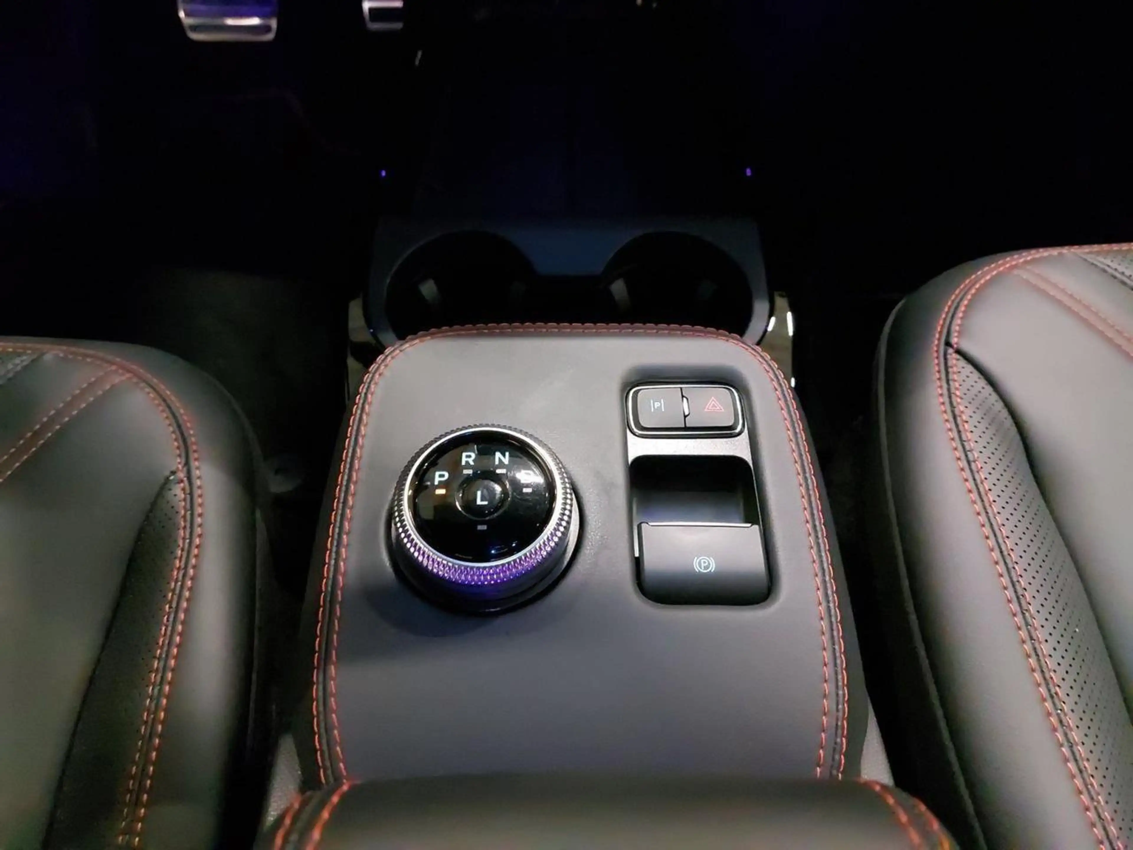 Ford Mustang Mach-E 99kwh AWD Extended Range 351CV *DEMO*GPS*CUIR — photo 15