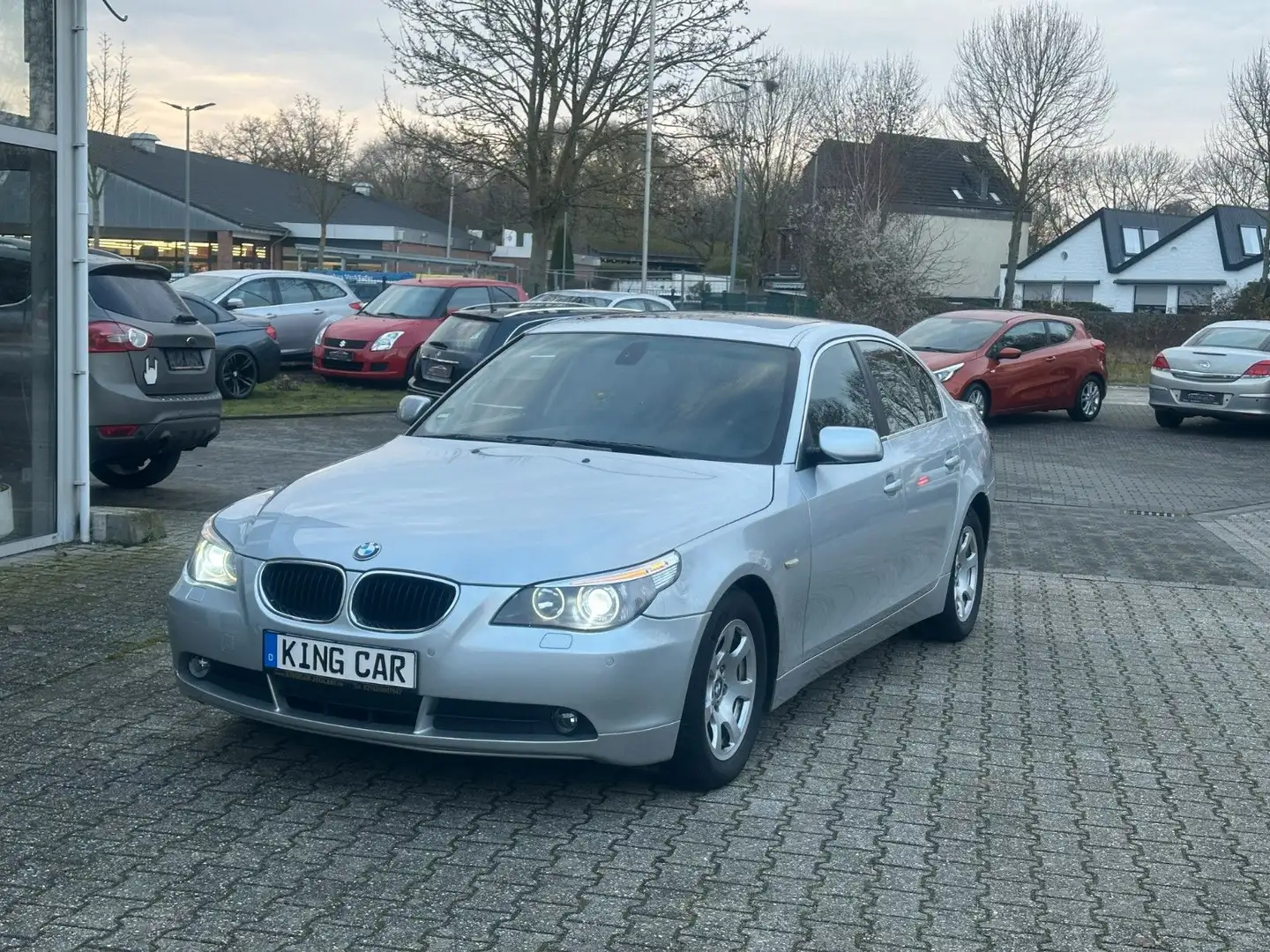 BMW 520 I 5 Limousine *Klimaanlagen*Alufelgen* Silber - 1