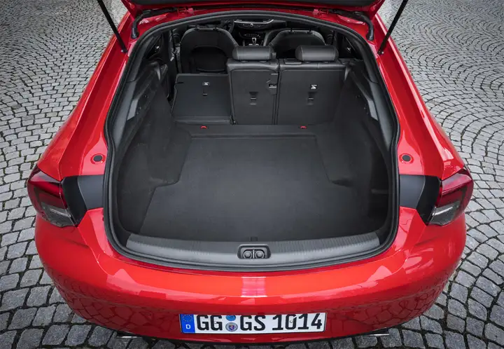 Opel Insignia ST - INNOVATION 1.6 CDTI S/S 2020, foto 23