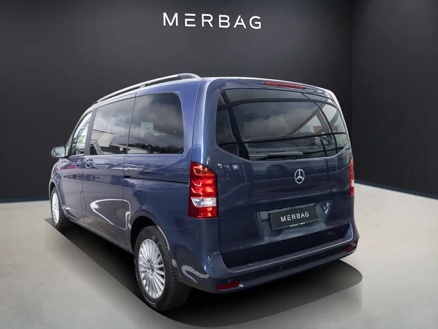 Mercedes-Benz V 220 d Kompakt AHK Distronic  AHK AUT DynLicht Azul - 2