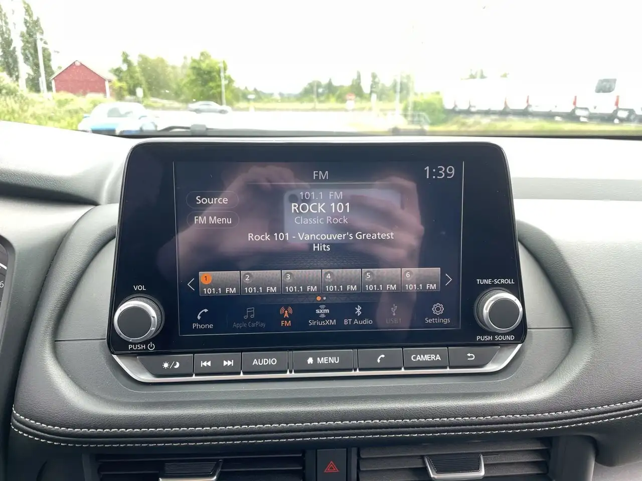 Nissan Rogue снимка Nissan Rogue