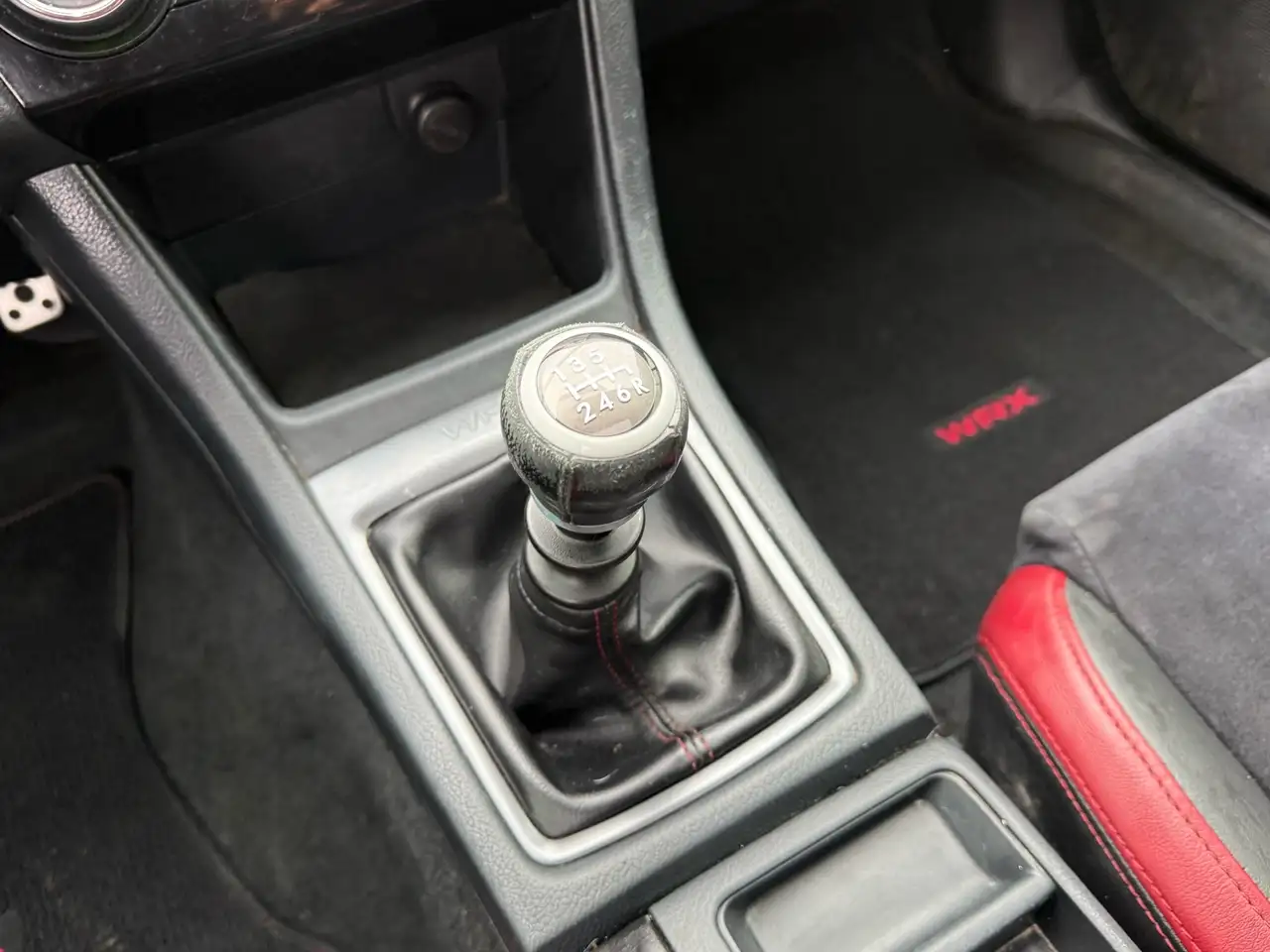 Subaru WRX снимка Subaru WRX