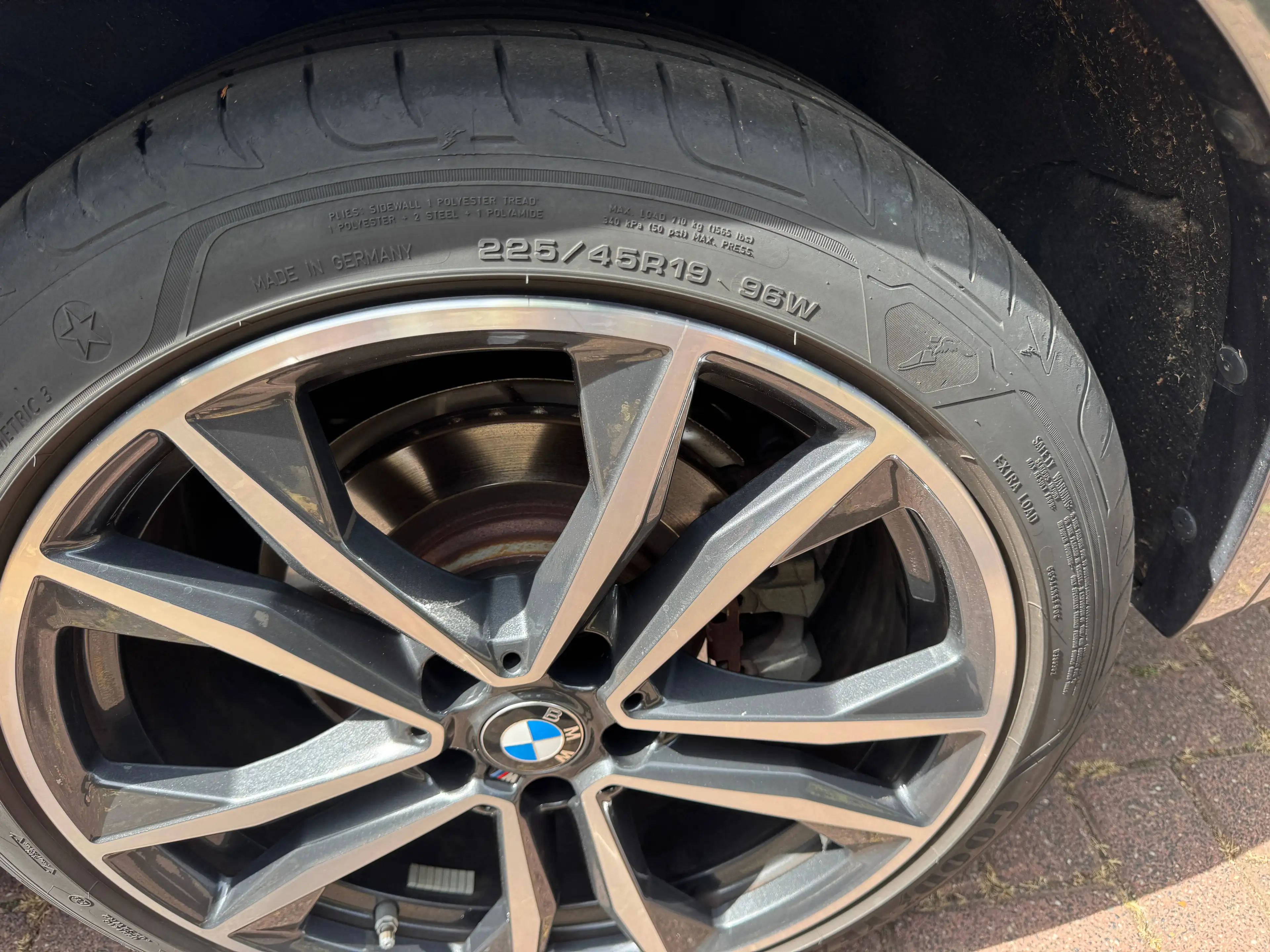 BMW X2 xDrive 25 e M Sport — photo 15