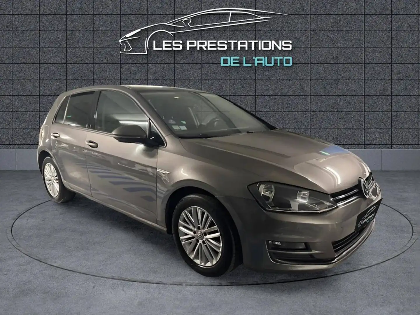 Volkswagen Golf VII 1.2 TSI 105 BMT Cup DSG7 5p Gris - 2