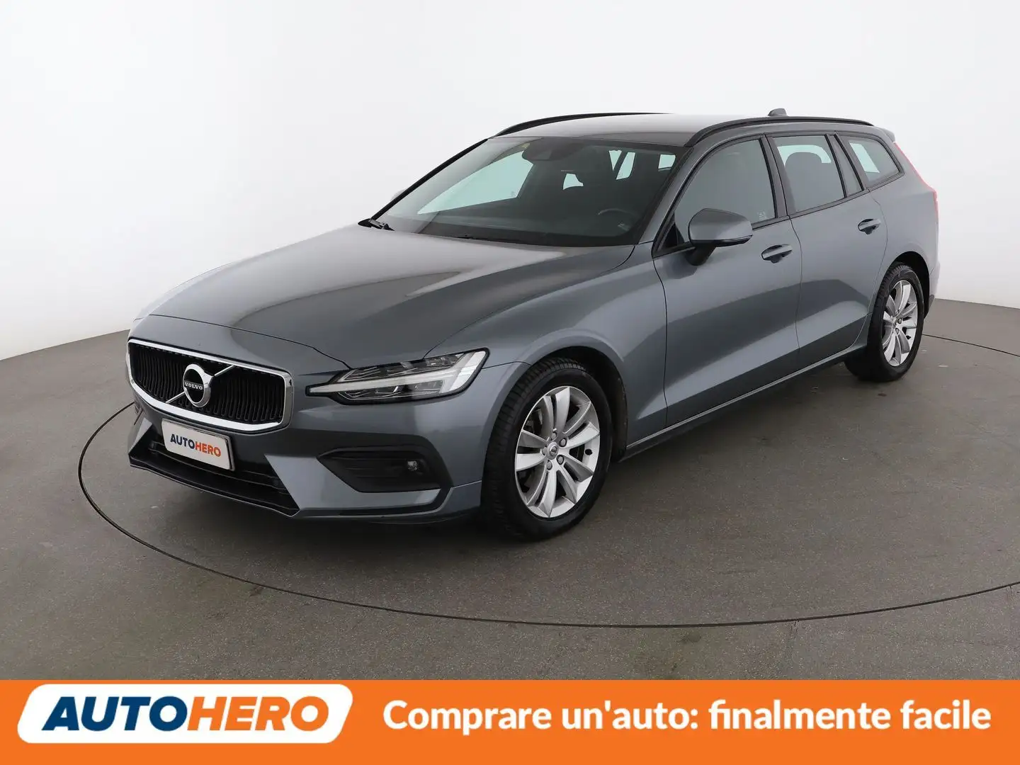 Volvo V60 2.0 D3 Momentum Business Geartronic Grigio - 1