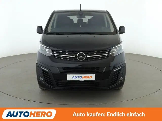 Opel Zafira Life view 9