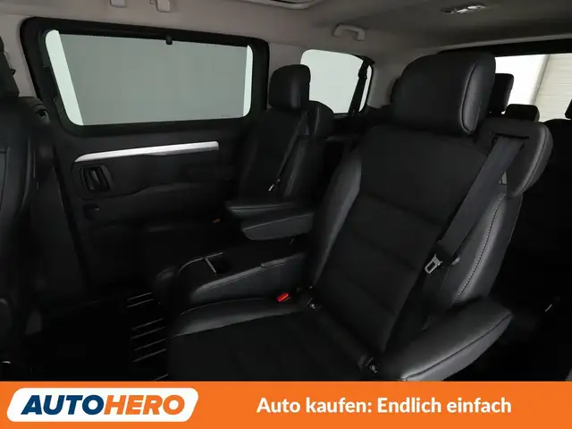 Opel Zafira Life view 14