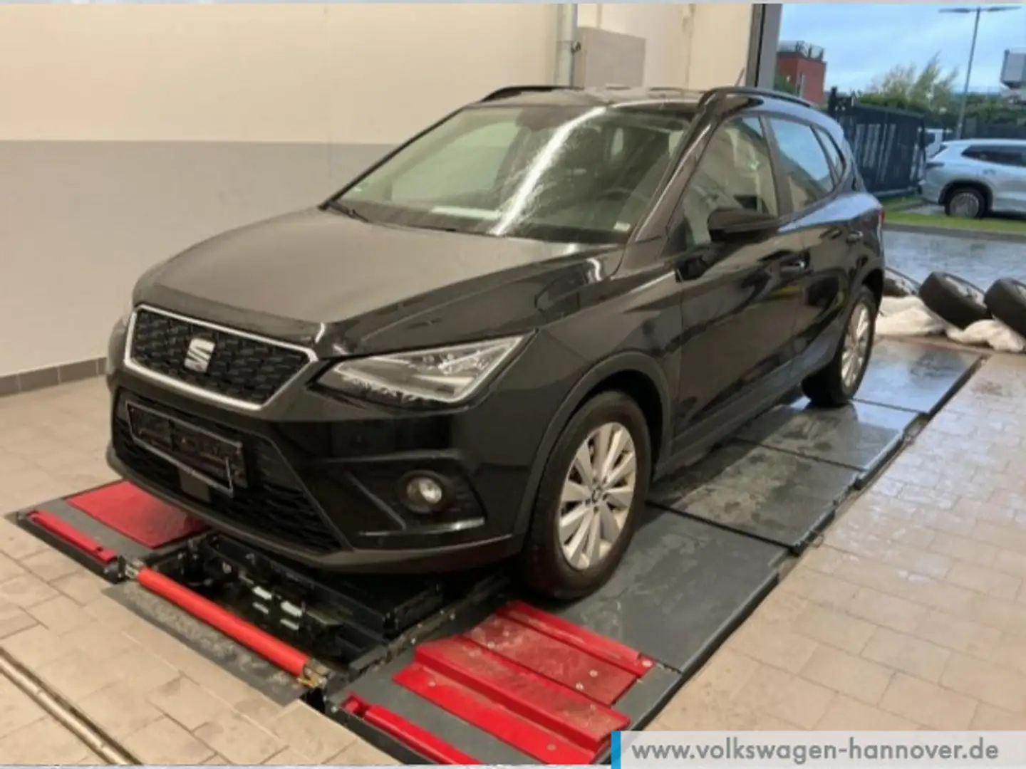 SEAT Arona 1.0 TSI DSG Style LED SHZ Kamera PDC ACC Schwarz - 1