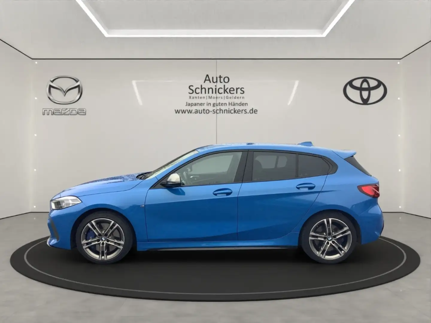 BMW 135 I-xDRIVE+NAV+CARPLAY+BUSINESS-P+SHZ Blau - 2