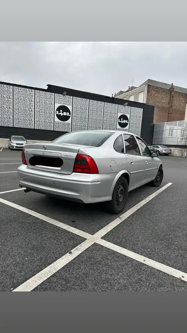 Opel Vectra - 2