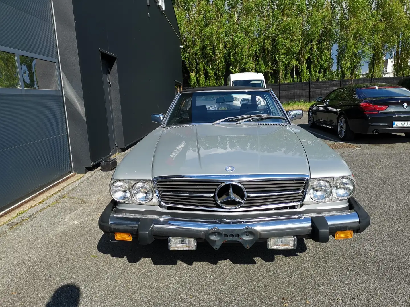 Mercedes-Benz SL 380 V8. SUPER STAAT. Argintiu - 2