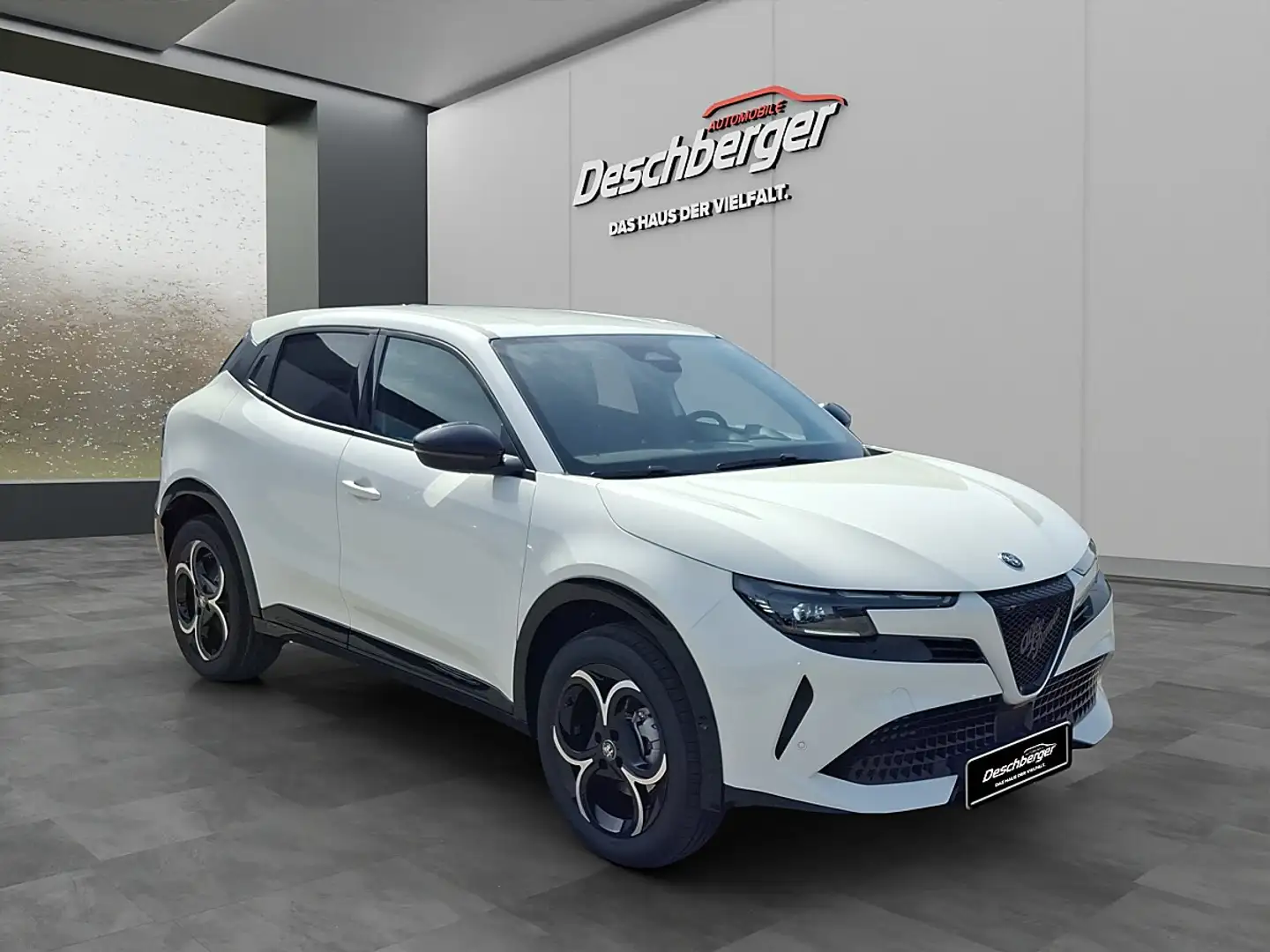 Alfa Romeo Junior Ibrida Q4 Ti 1.2 MHEV eAWD e-DCT6 Weiß - 2