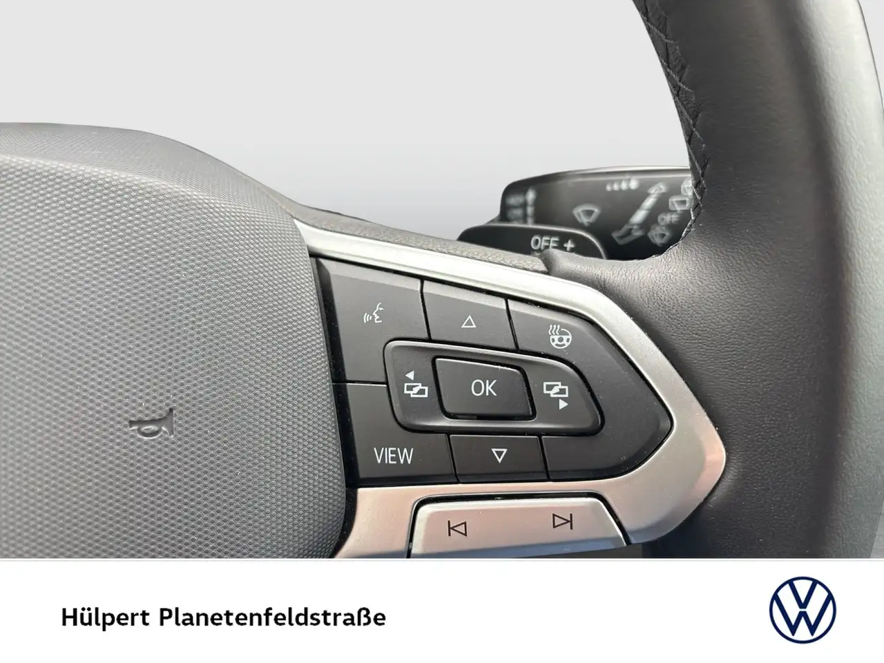 Volkswagen Golf VIII 1.5 eTSI GOAL FACELIFT ACC CARPLAY ALU 16