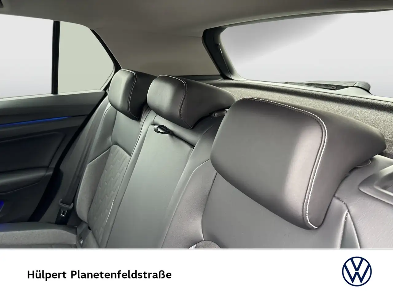 Volkswagen Golf VIII 1.5 eTSI GOAL FACELIFT ACC CARPLAY ALU 9