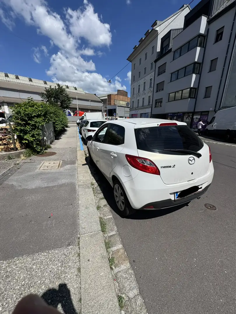 Mazda 2 Weiß - 2
