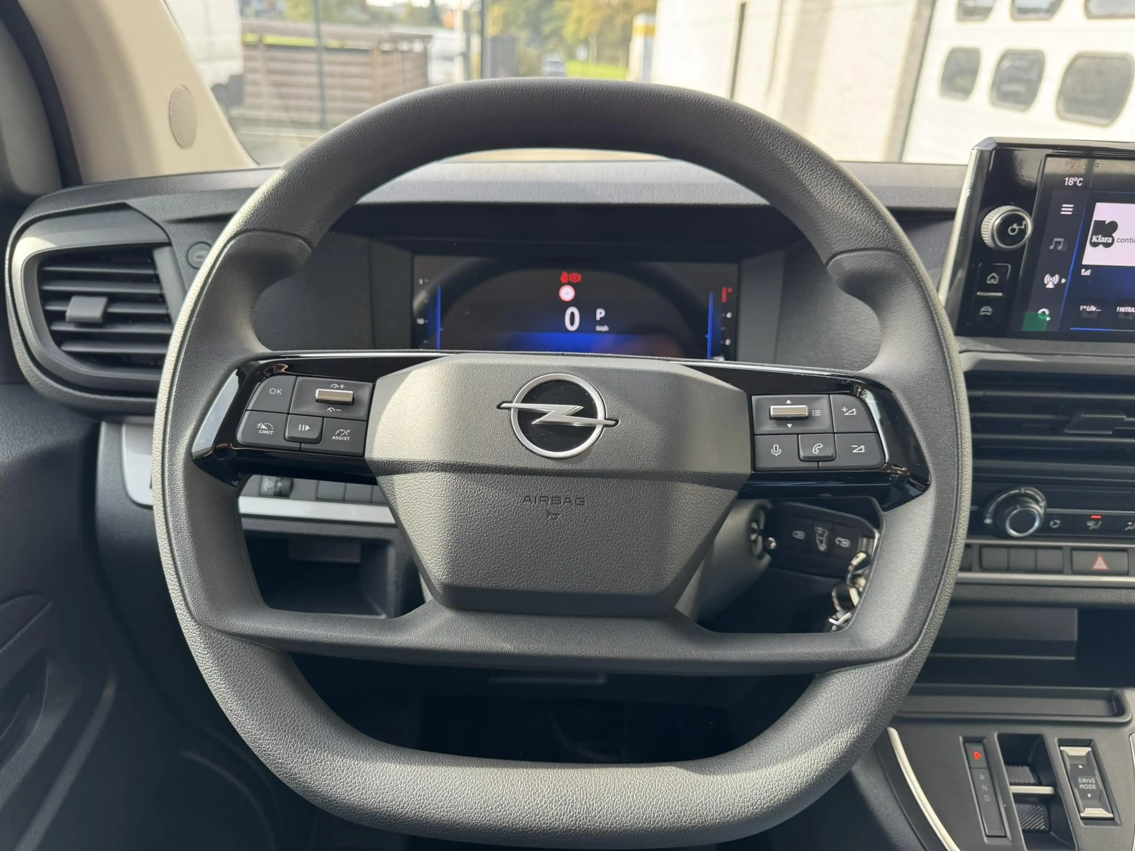 Opel Vivaro 2.2TD 150PK AUT. DUB CAB 6 ZIT CAMERA/CARPLAY/PARK — photo 12
