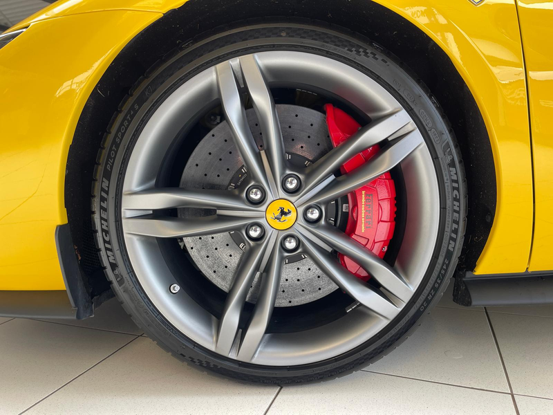 Ferrari 296 +360°Kamera+ADAS Paket+20"Alu+AFS+voll+++ — photo 15
