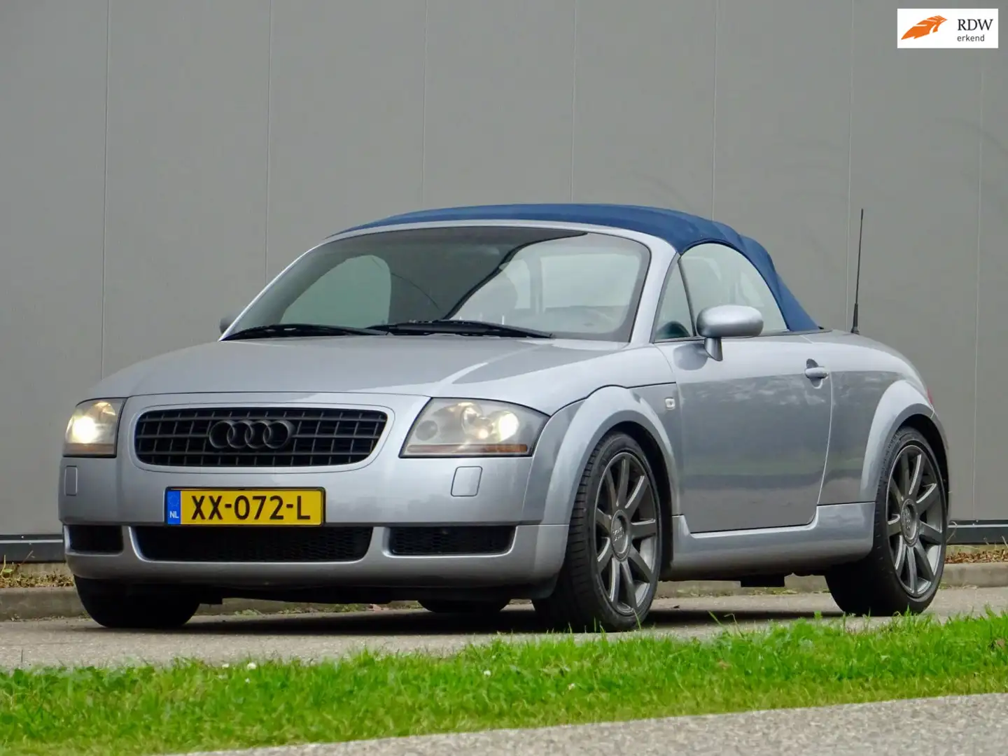 Audi TT Roadster 1.8 5v Turbo 225pk Quattro / UNIEK! Gris - 1