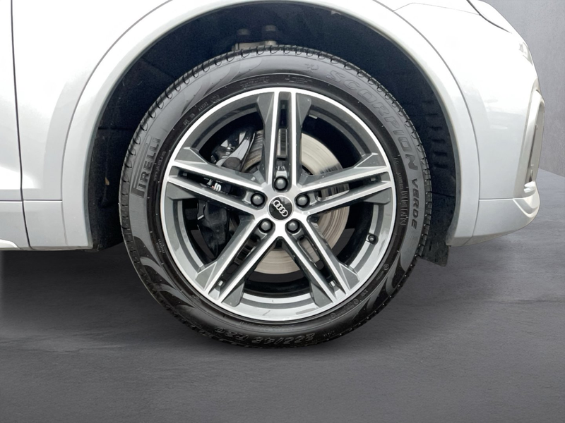 Audi SQ5 TDI quattro — photo 6