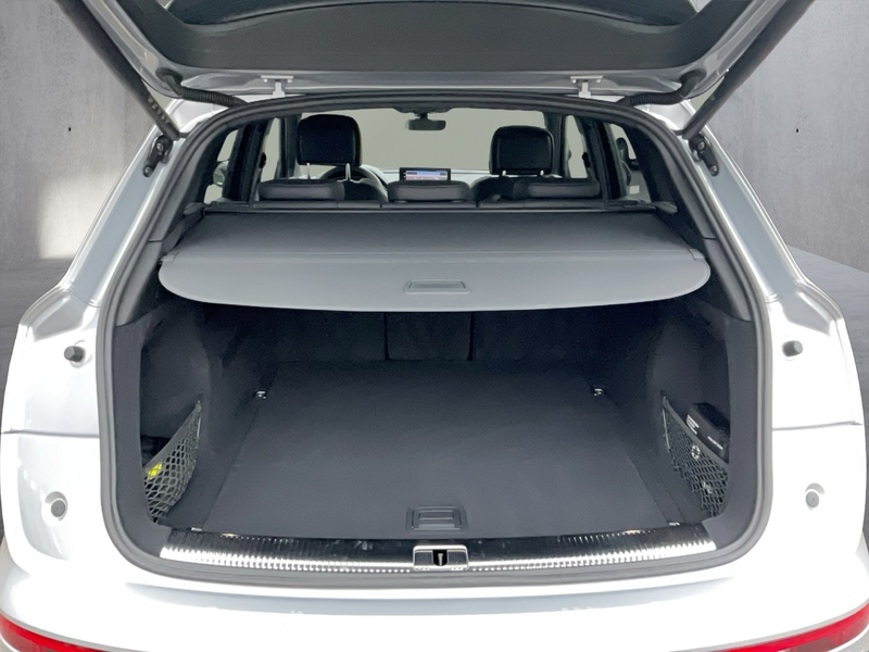 Audi SQ5 TDI quattro — photo 11