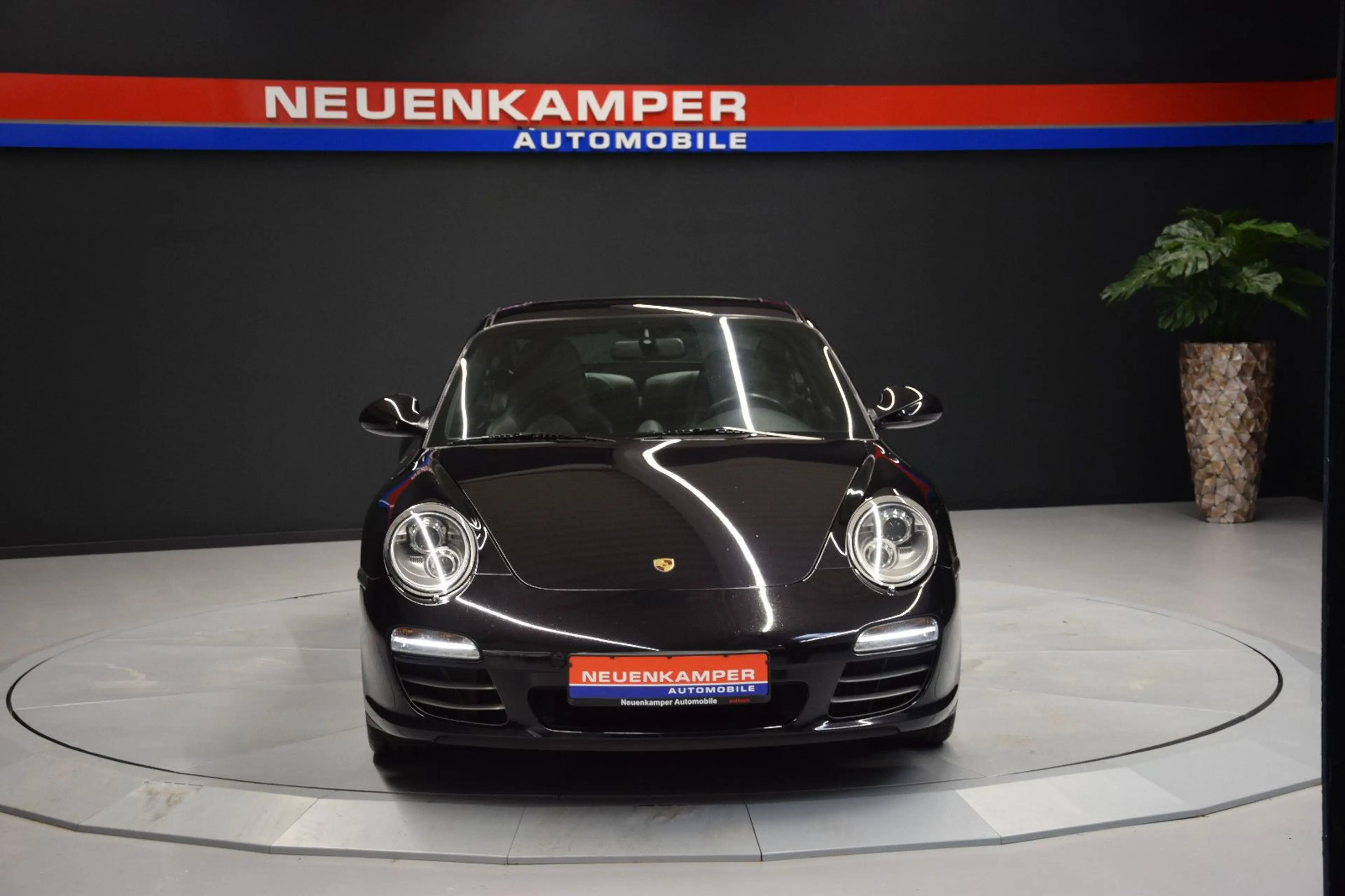 Porsche 997 911 Carrera 4 S Coupe Leder Navi PDC SSD 19 `` — photo 2