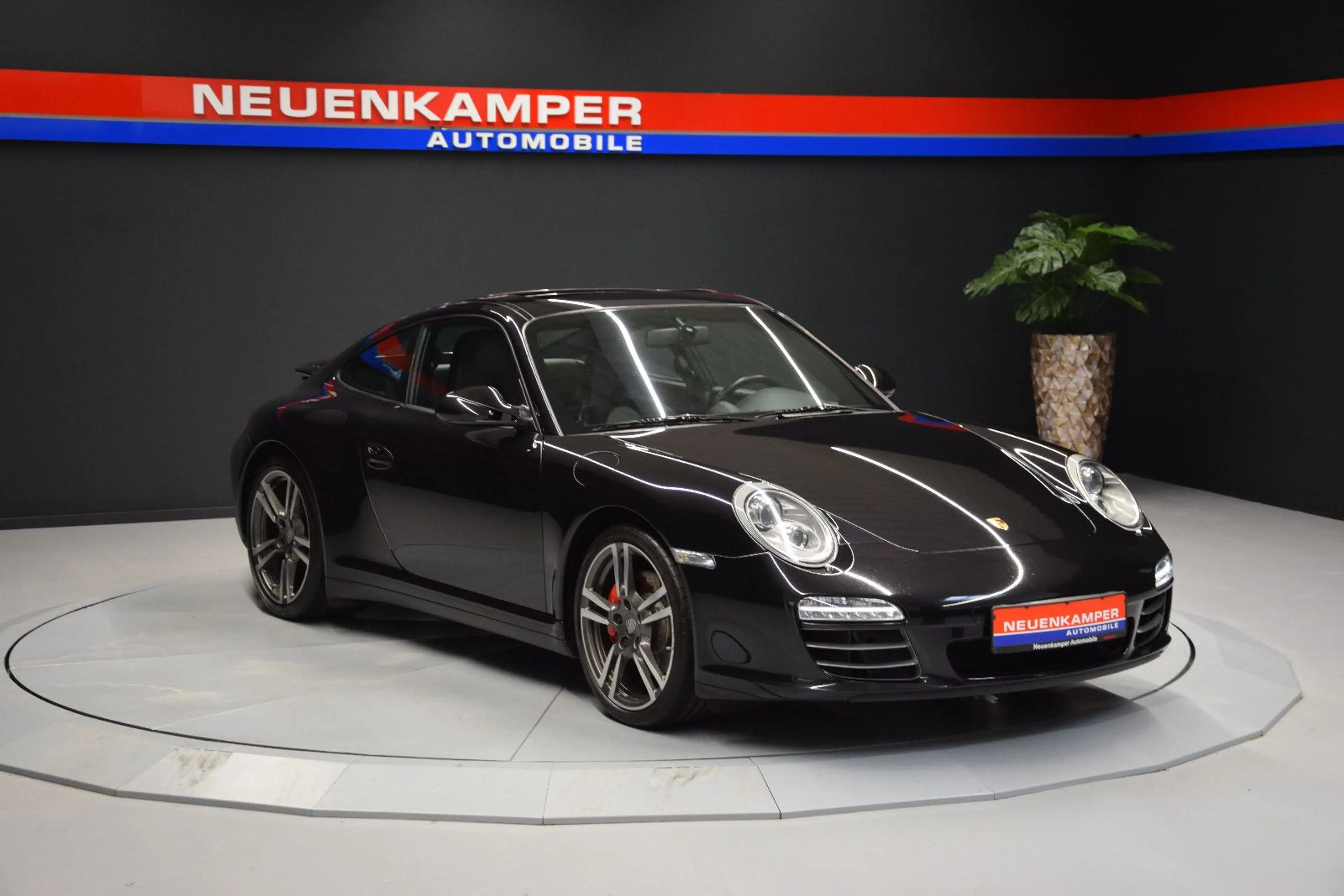 Porsche 997 911 Carrera 4 S Coupe Leder Navi PDC SSD 19 ``