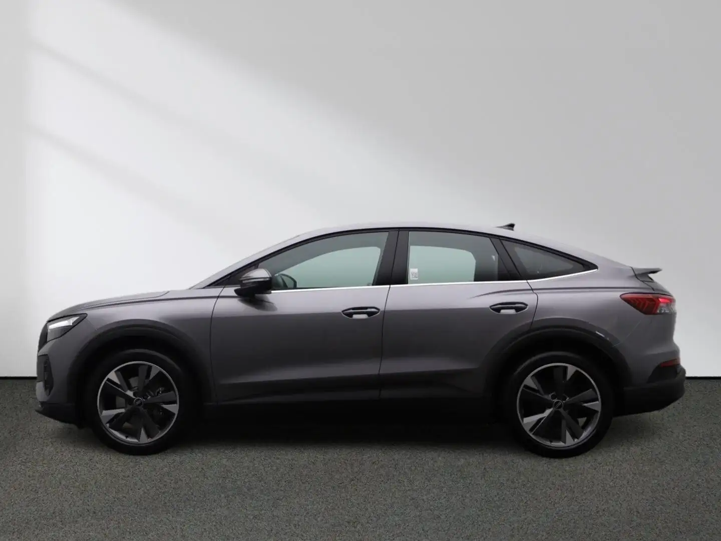 Audi Q4 e-tron Sportback 35 LED SHZ ACC Kamera APS Gri - 2