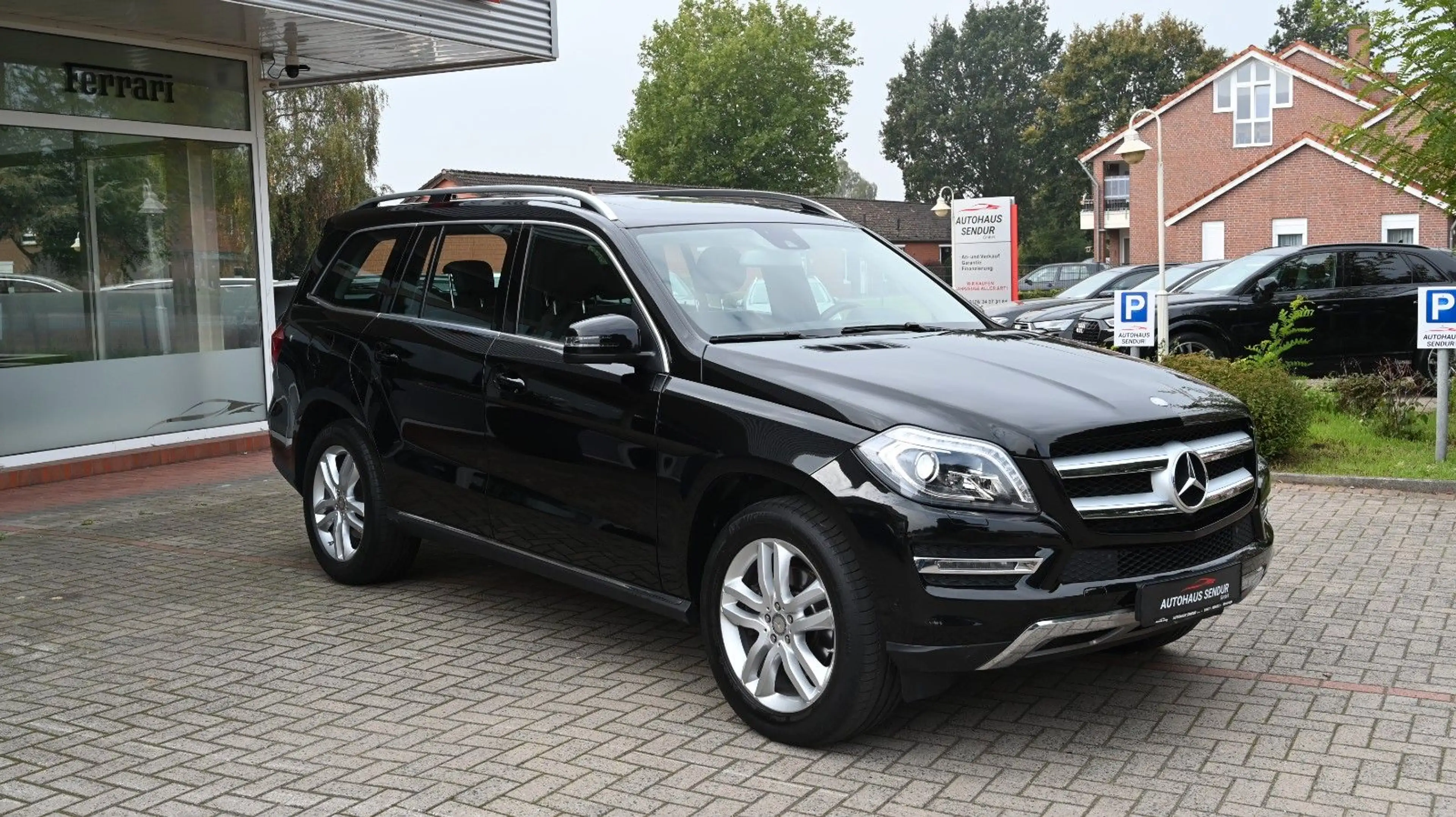 Mercedes-Benz GL 350 4Matic *7-SITZER*KAMERA*LEDER*WENIG-KM — photo 9