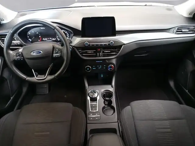 Ford Focus view 11