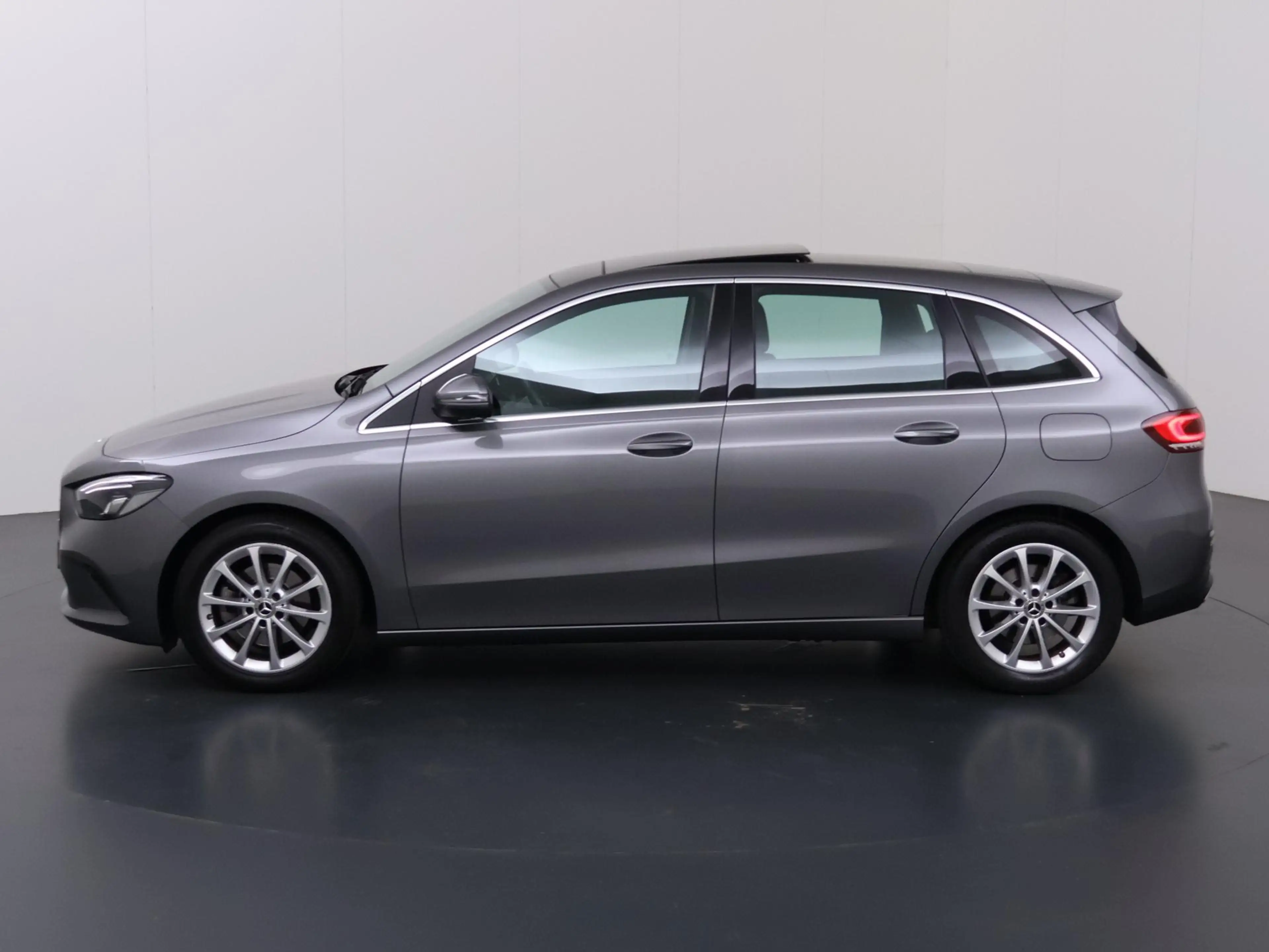 Mercedes-Benz B 200 Advantage | Panoramadak | Widescreen | Trekhaak | — photo 5