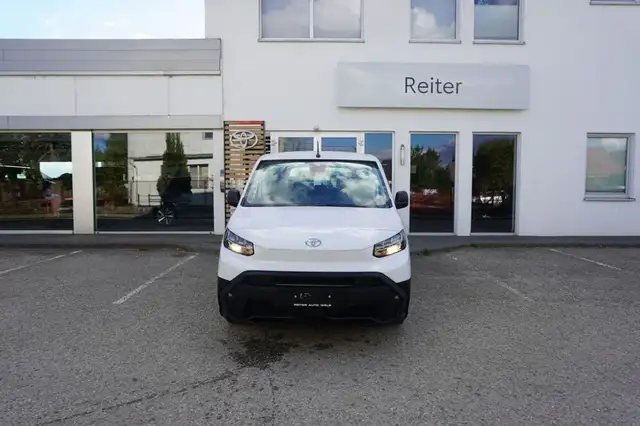 Toyota Proace City Verso L1 1,2 110 Shuttle
