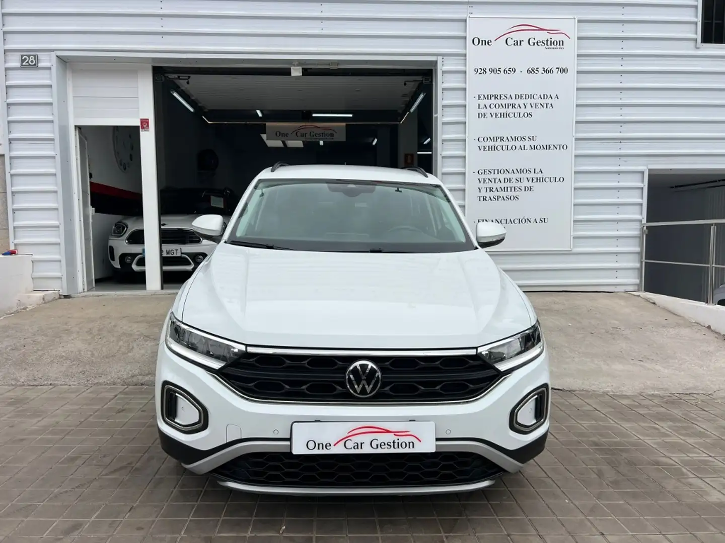 Volkswagen T-Roc 1.0 TSI 81kW Weiß - 2
