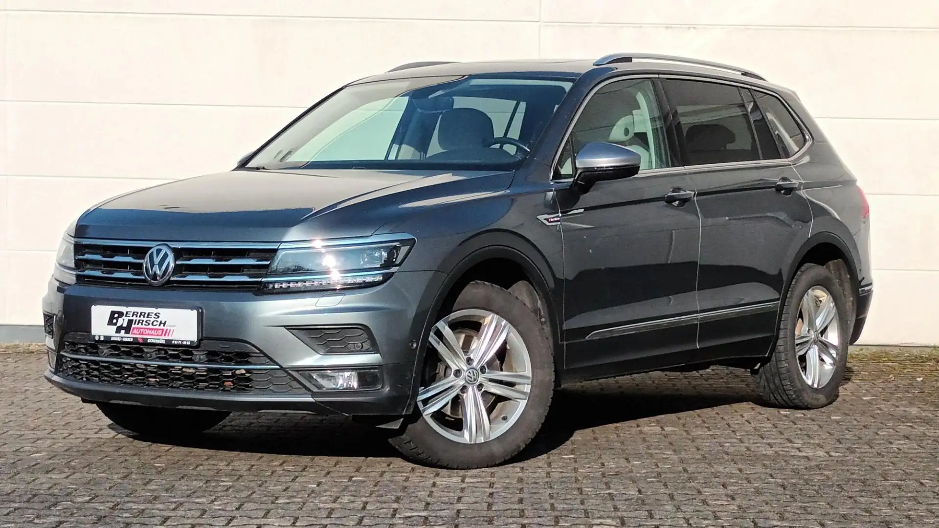 Volkswagen Tiguan Allspace Allspace Highline Anhängekupplung Grau - 1