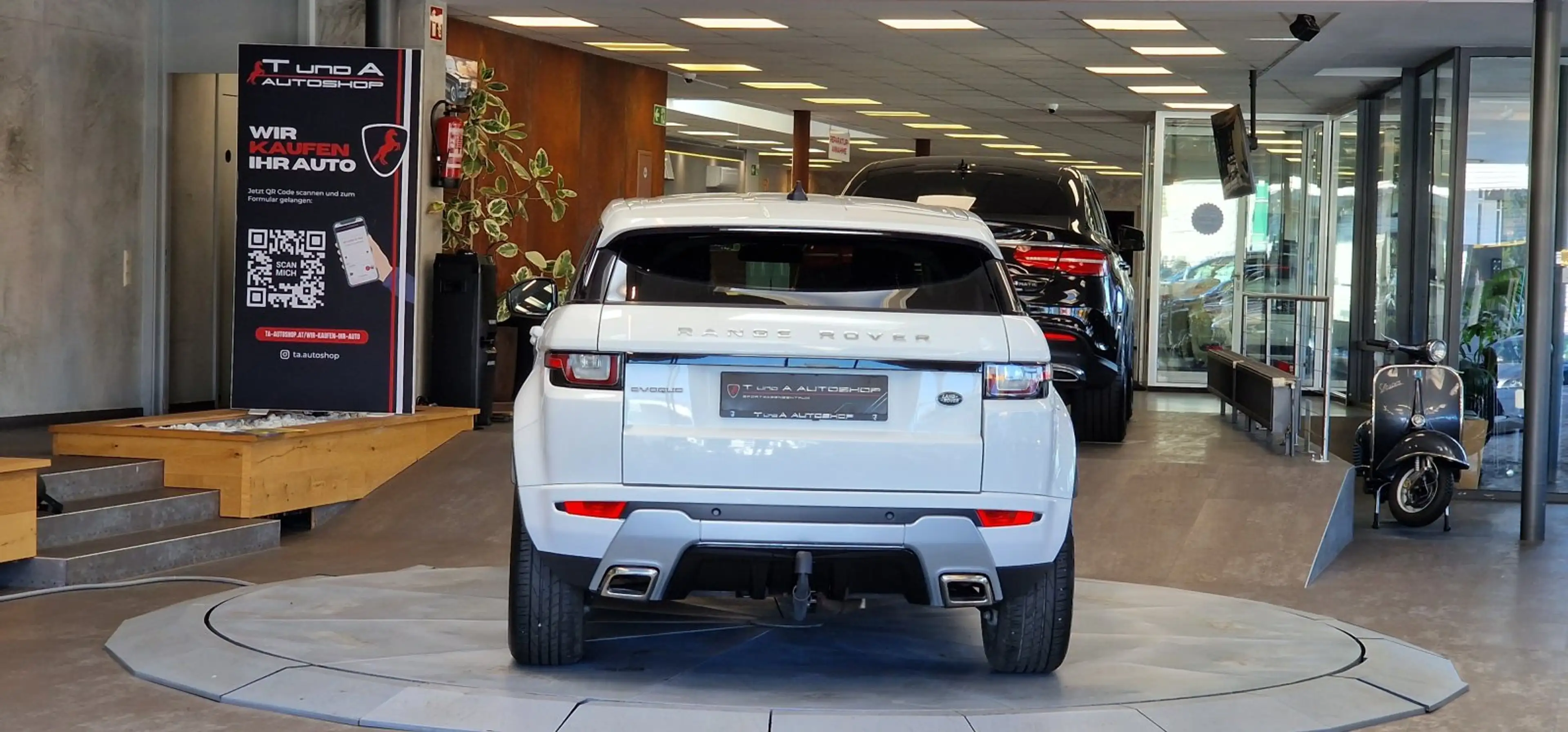 Land Rover Range Rover Evoque SE Dynamic AWD 1-Hand Aut. *Lenkradheizung*Leder* — photo 8