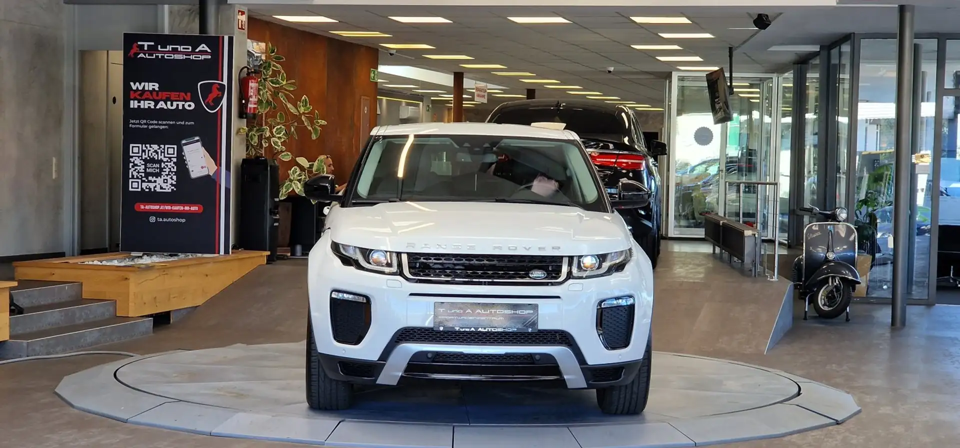 Land Rover Range Rover Evoque SE Dynamic AWD 1-Hand Aut. *Lenkradheizung*Leder* Weiß - 2