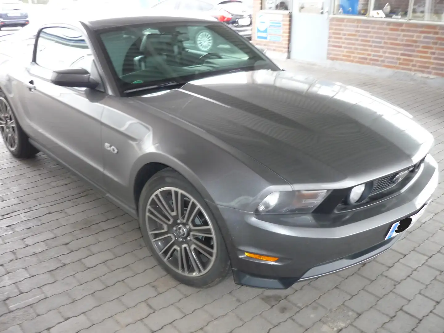 Ford Mustang GT Premium Grau - 2