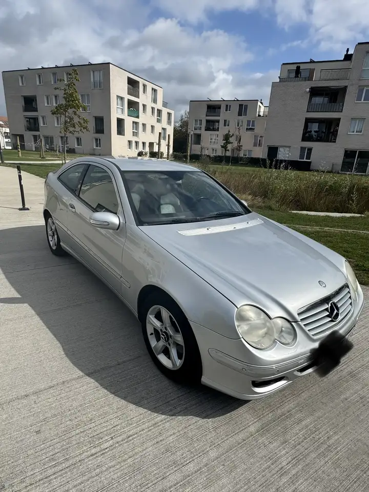 Mercedes-Benz C 160