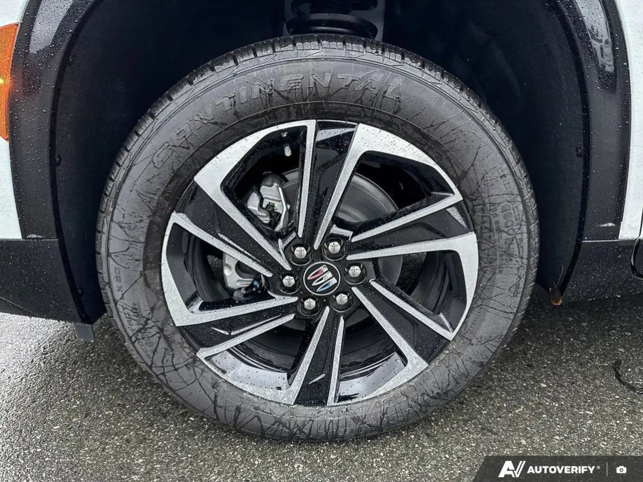Buick Enclave снимка Buick Enclave