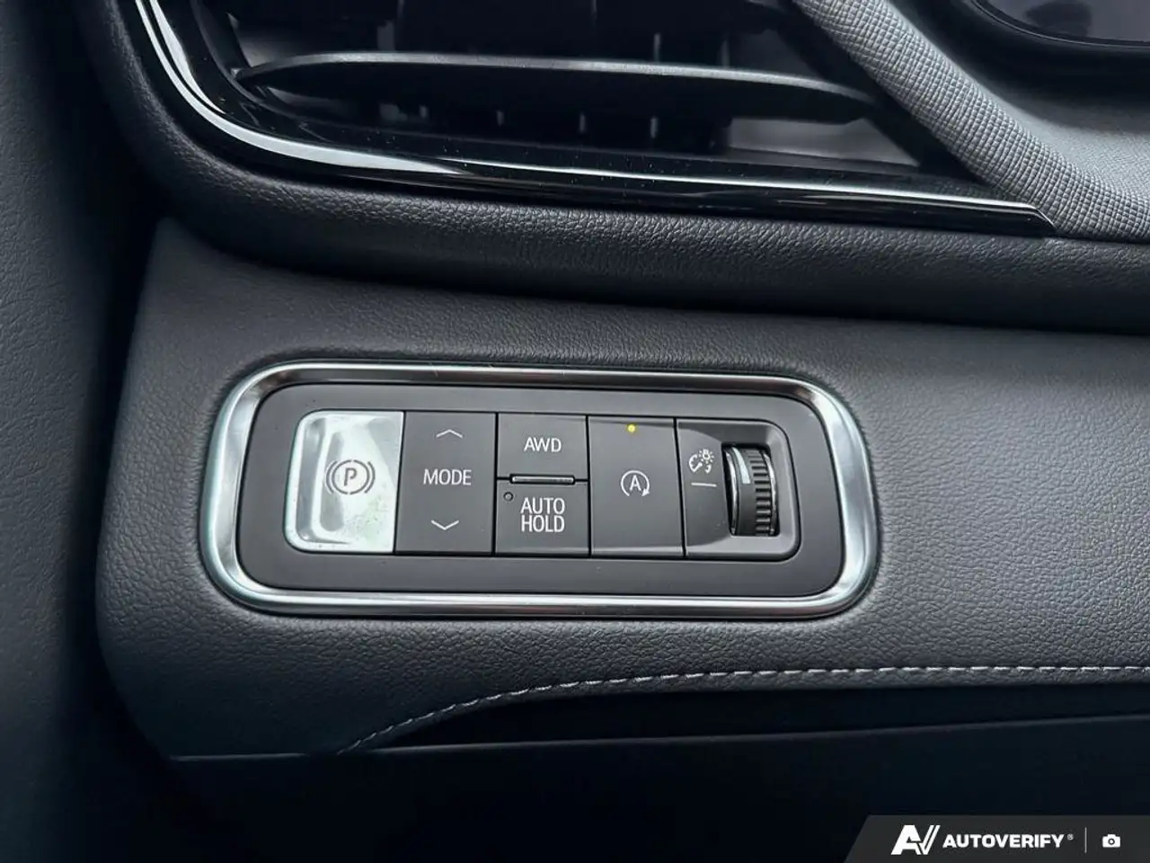 Buick Enclave снимка Buick Enclave