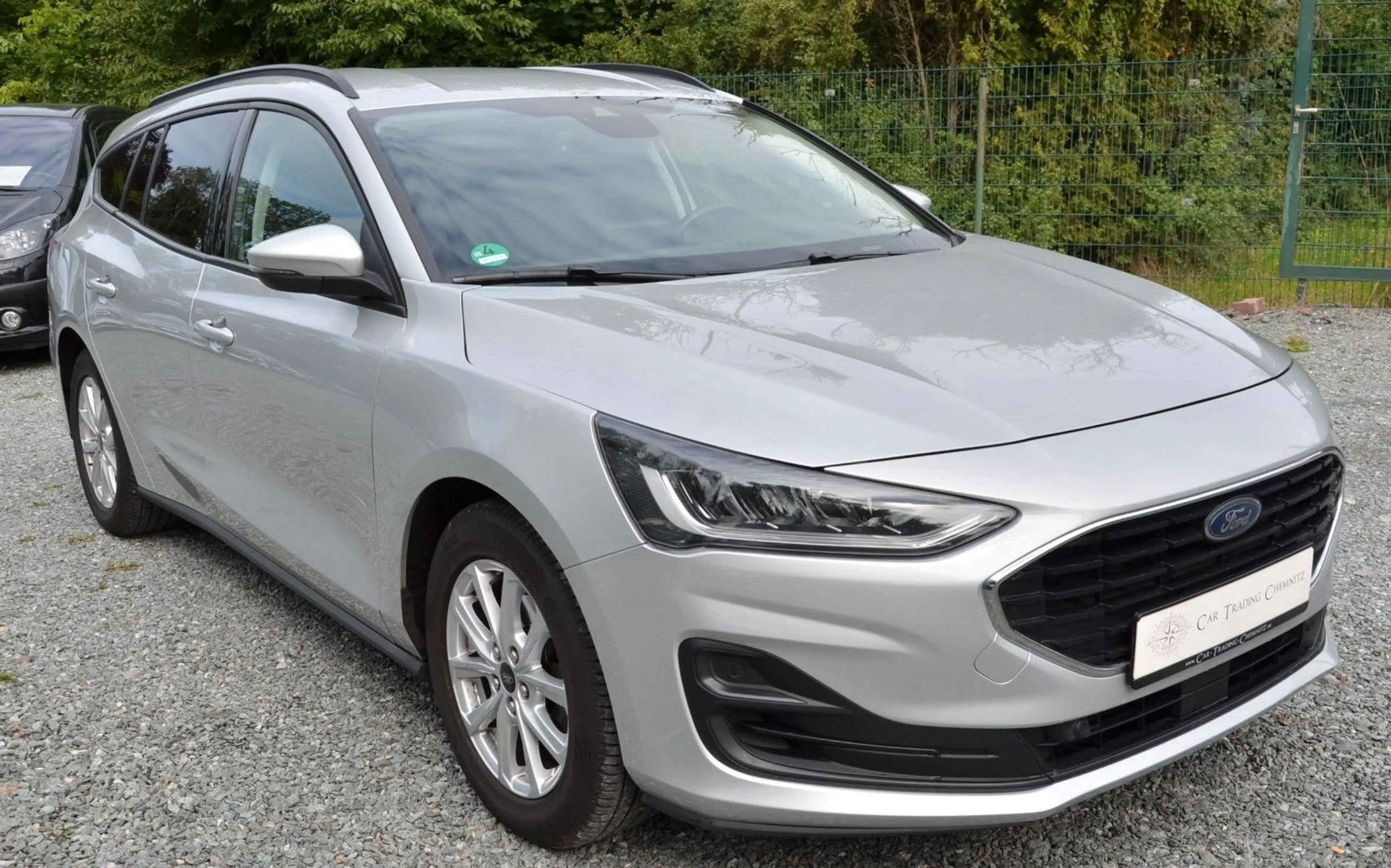 Ford Focus Kombi 1.5 TDCi Automatik Navi LED AHK — photo 3