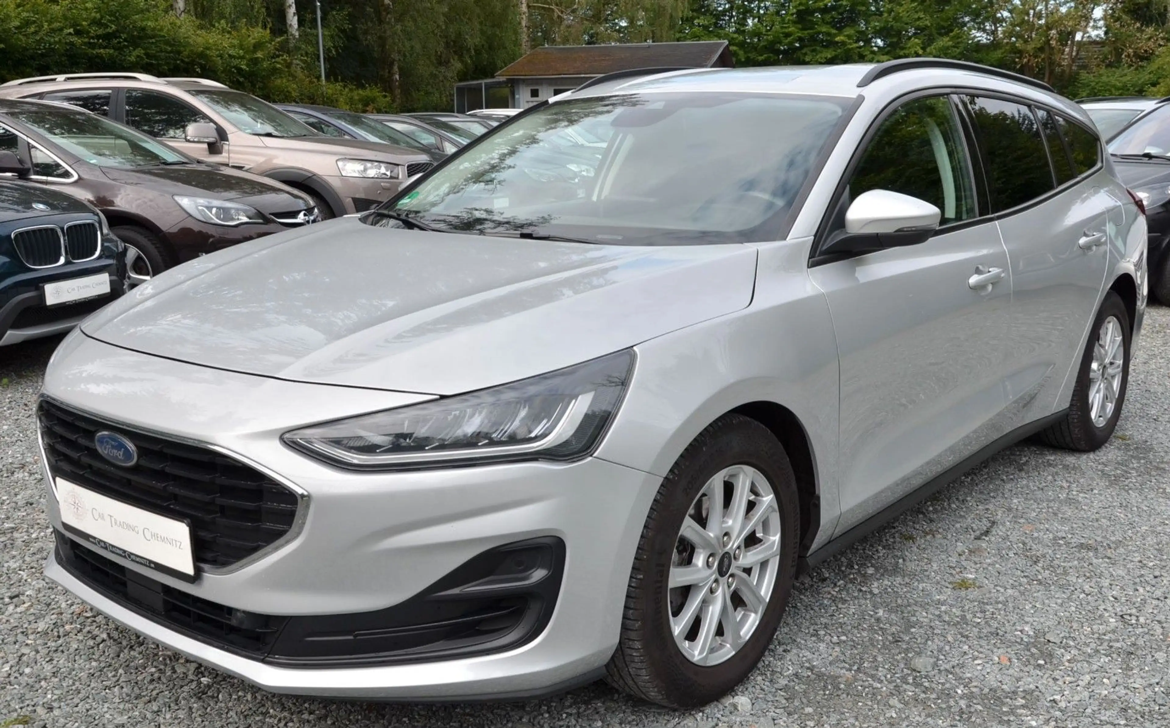 Ford Focus Kombi 1.5 TDCi Automatik Navi LED AHK