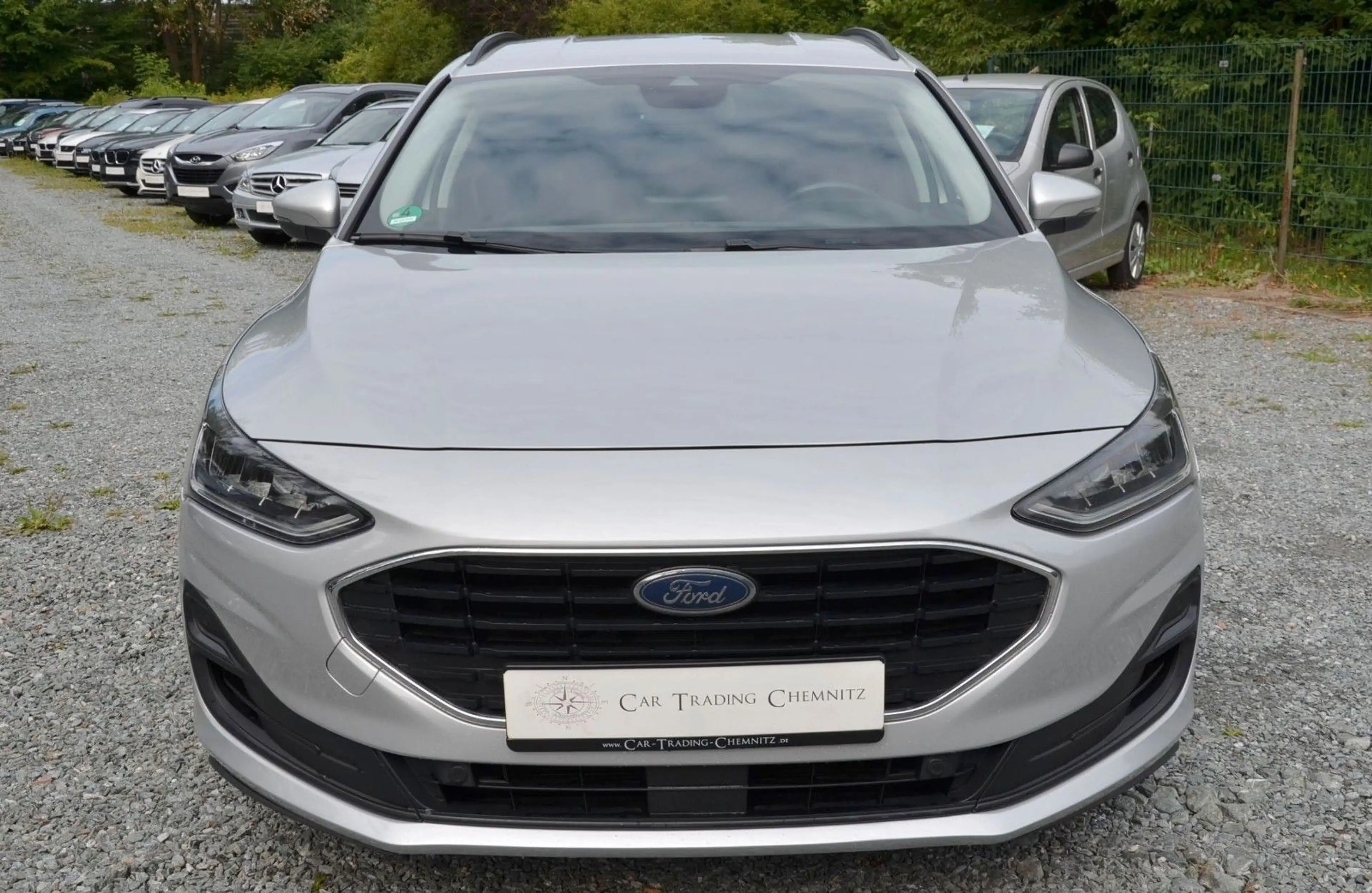 Ford Focus Kombi 1.5 TDCi Automatik Navi LED AHK — photo 2