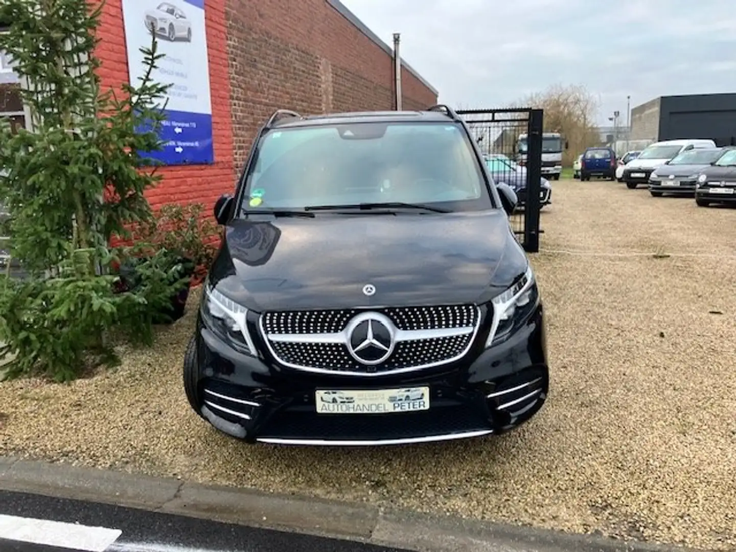 Mercedes-Benz V 250 V 250 d lang 9G-TRONIC Avantgarde AMG LINE Noir - 2